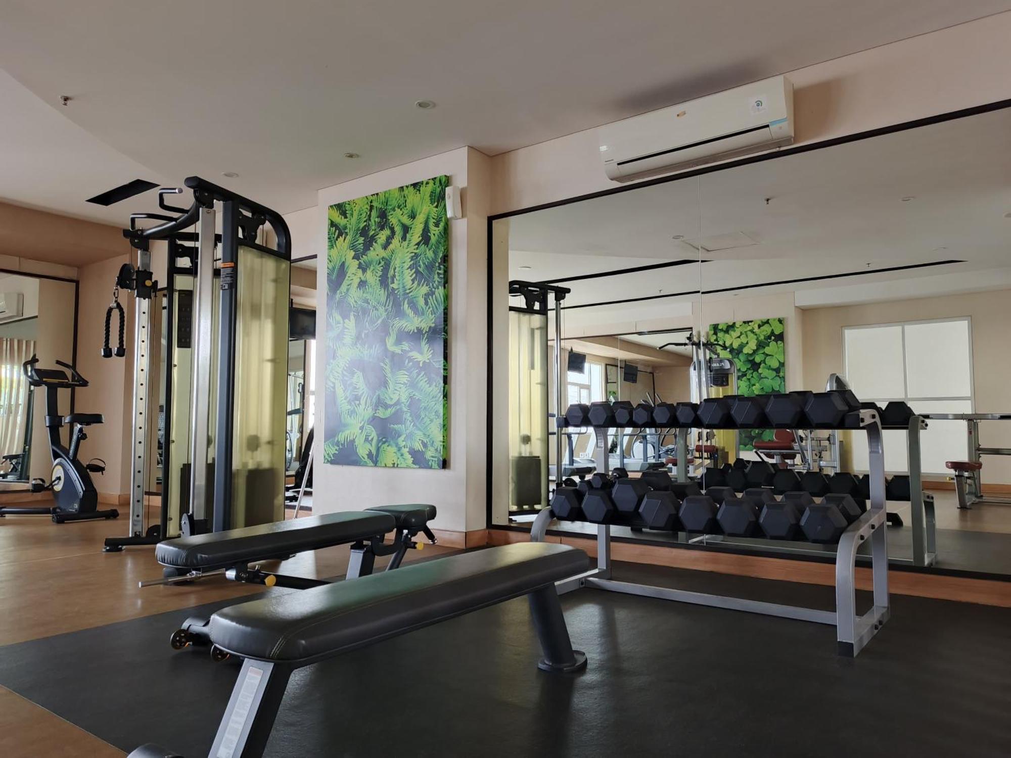 2Br Lucky Tower Residence Jakarta Old Town Top Floor Condo Exterior photo