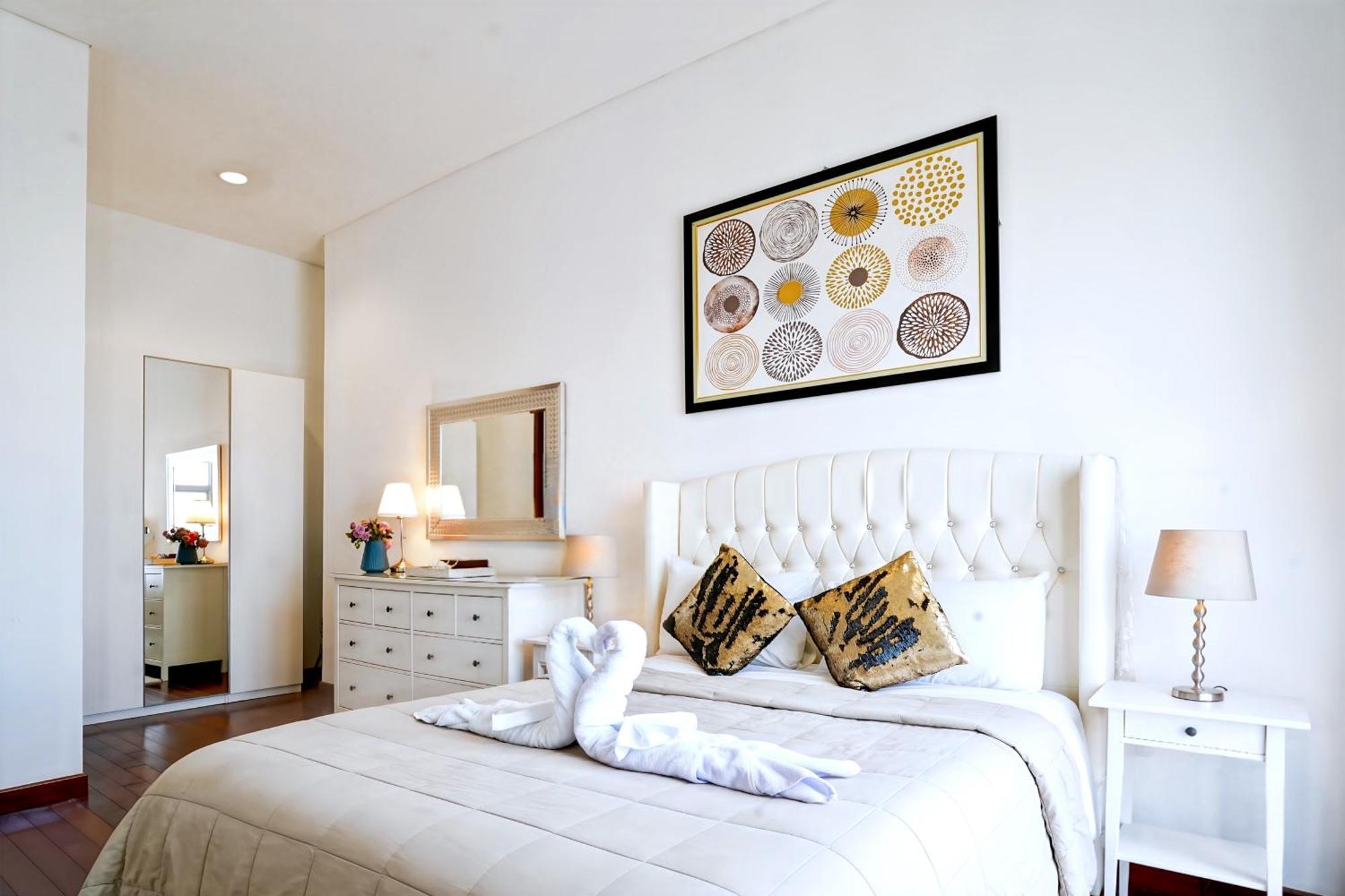 2Br Lucky Tower Residence Jakarta Old Town Top Floor Condo Exterior photo