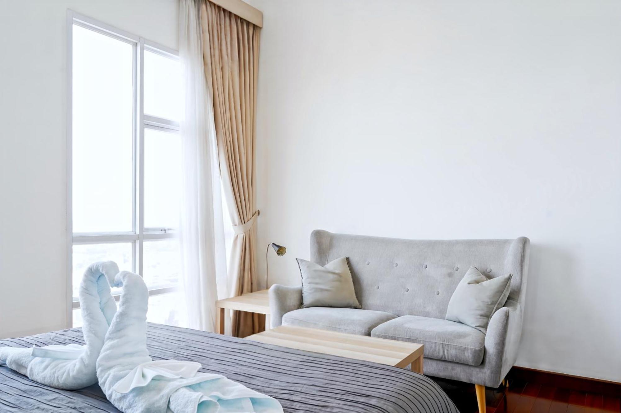 2Br Lucky Tower Residence Jakarta Old Town Top Floor Condo Exterior photo