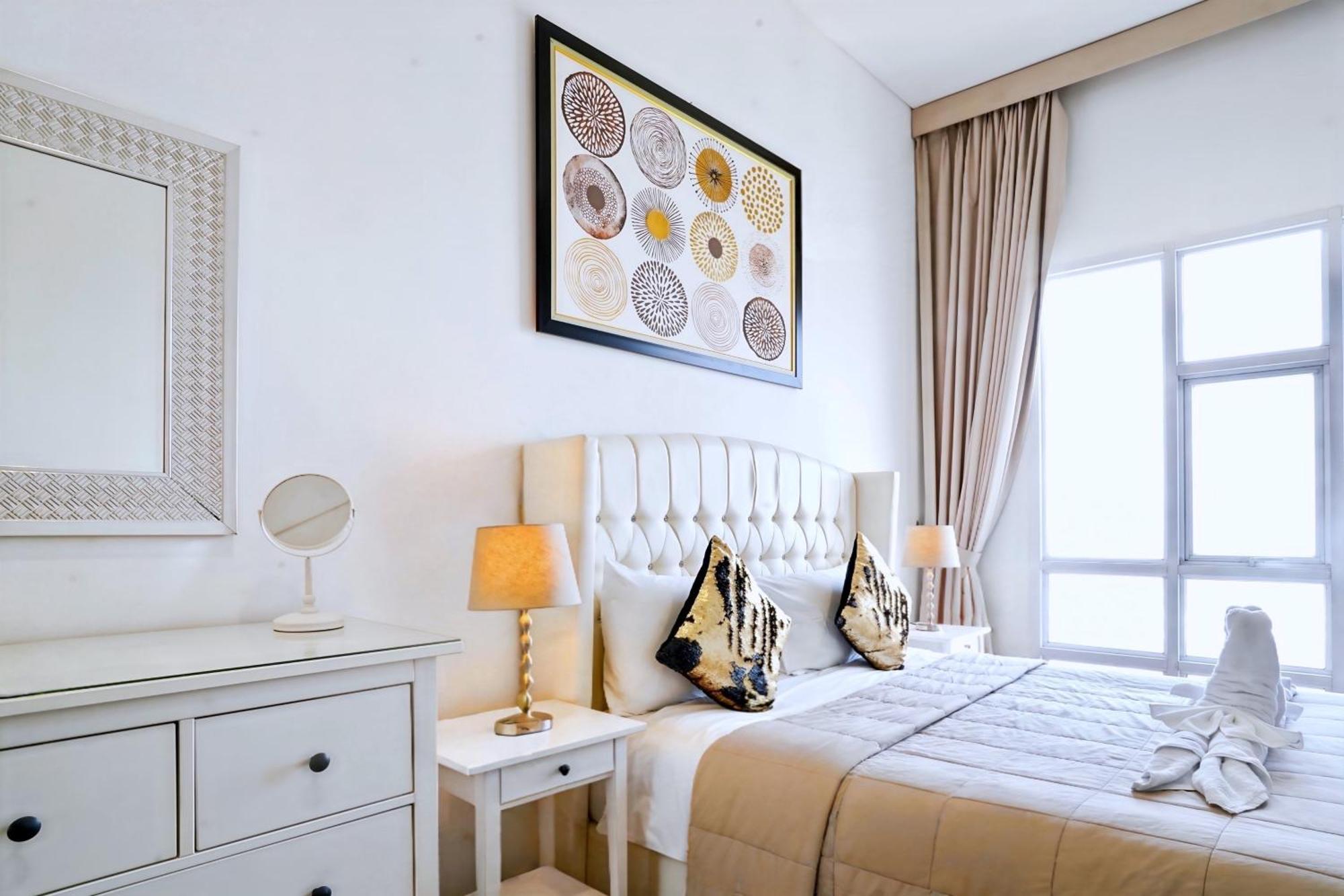 2Br Lucky Tower Residence Jakarta Old Town Top Floor Condo Exterior photo