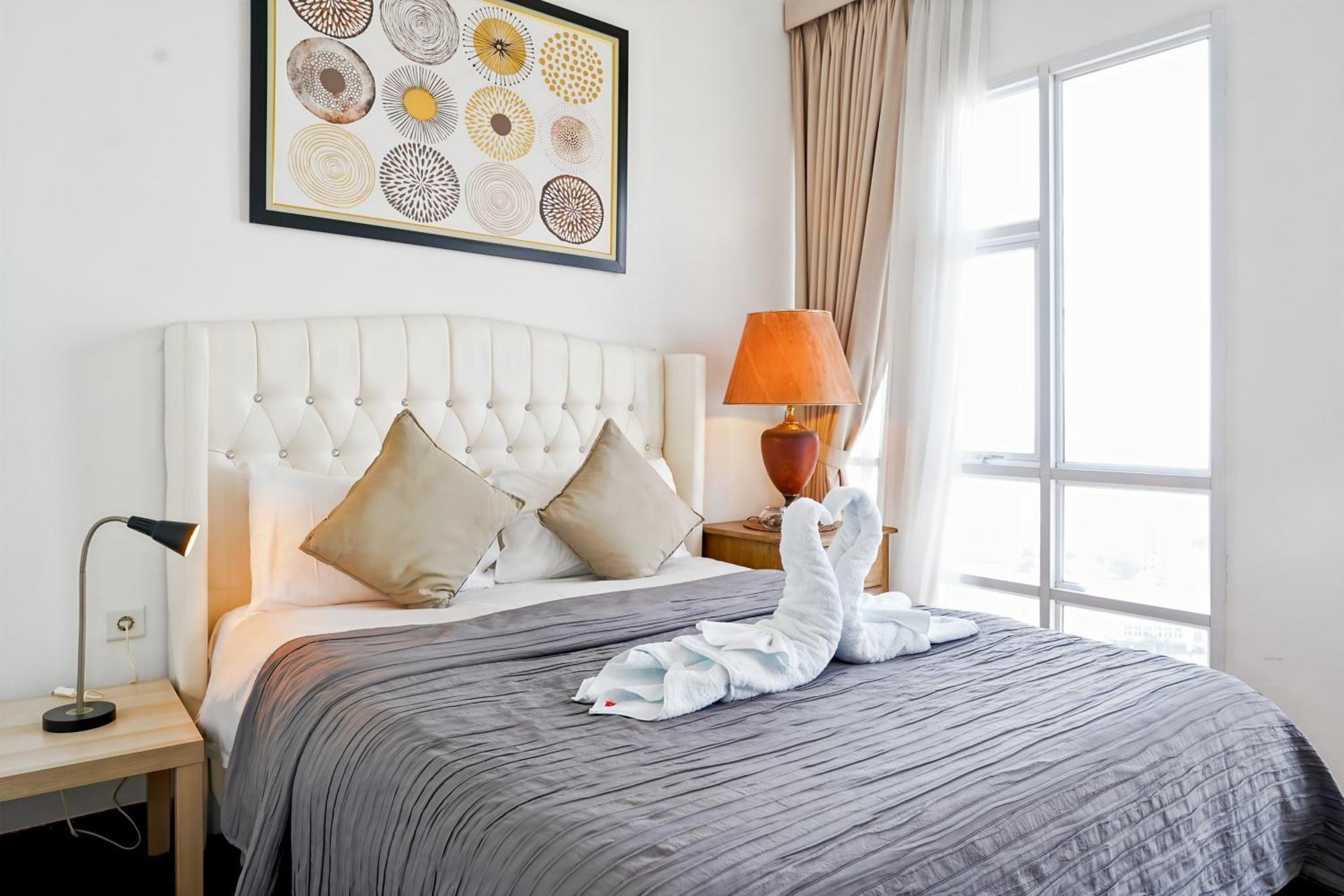 2Br Lucky Tower Residence Jakarta Old Town Top Floor Condo Exterior photo