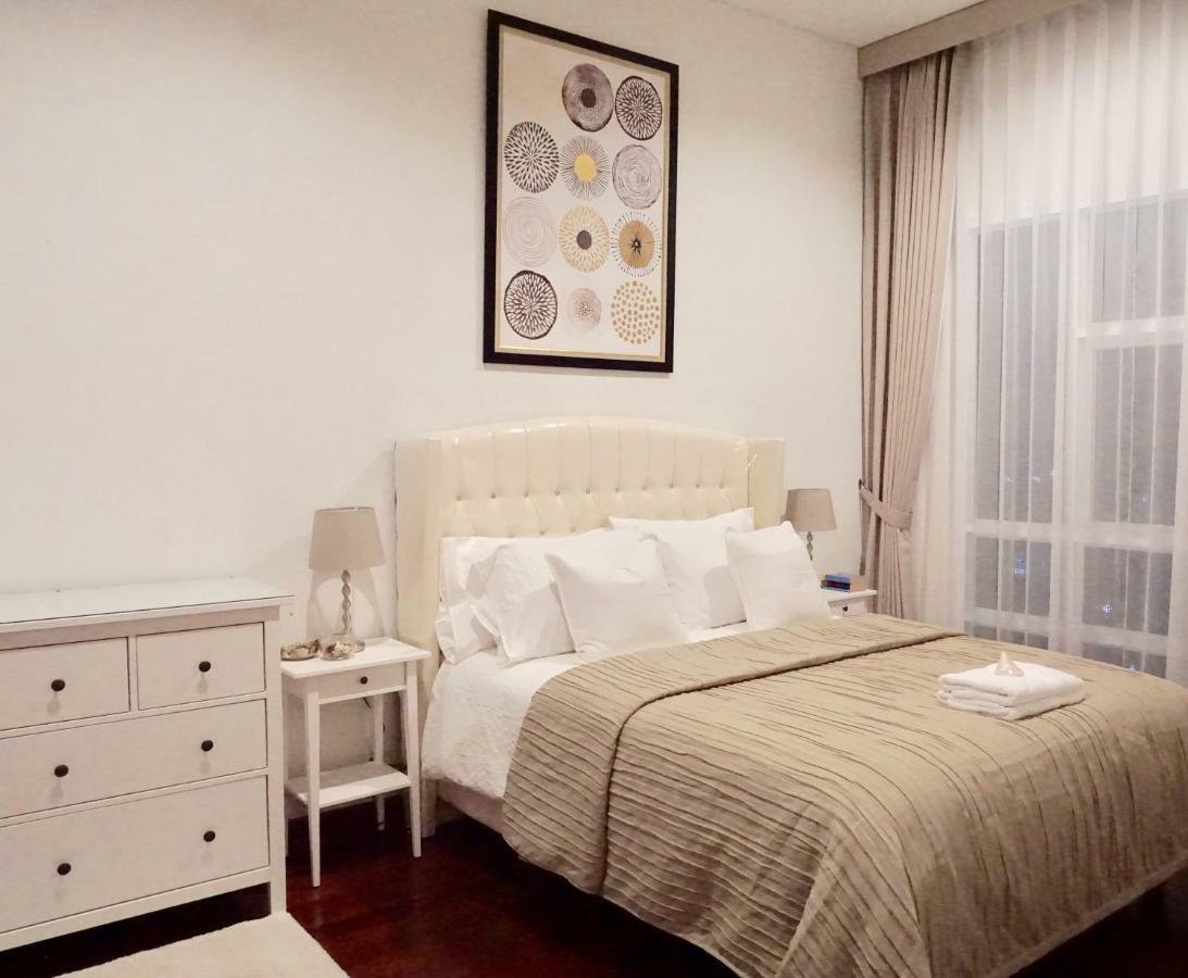 2Br Lucky Tower Residence Jakarta Old Town Top Floor Condo Exterior photo