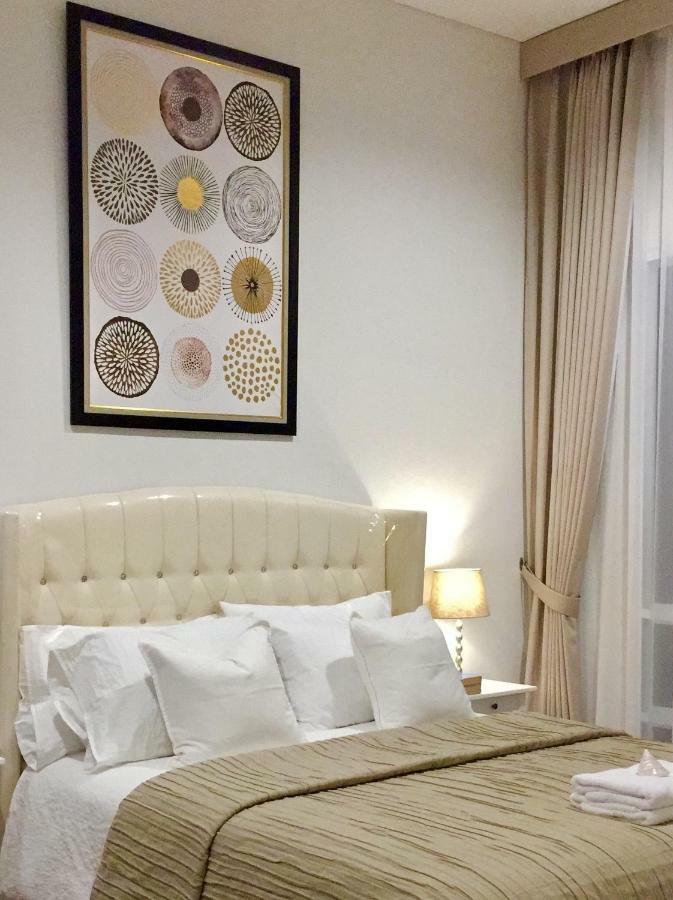 2Br Lucky Tower Residence Jakarta Old Town Top Floor Condo Exterior photo